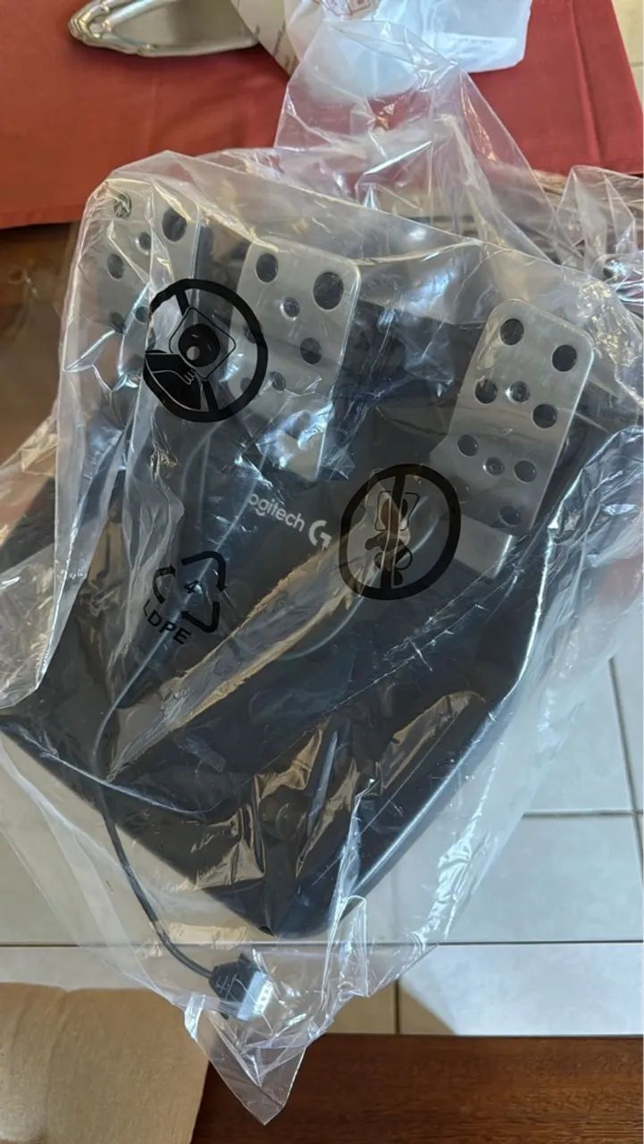 Volante Logitech G29 para PlayStation.