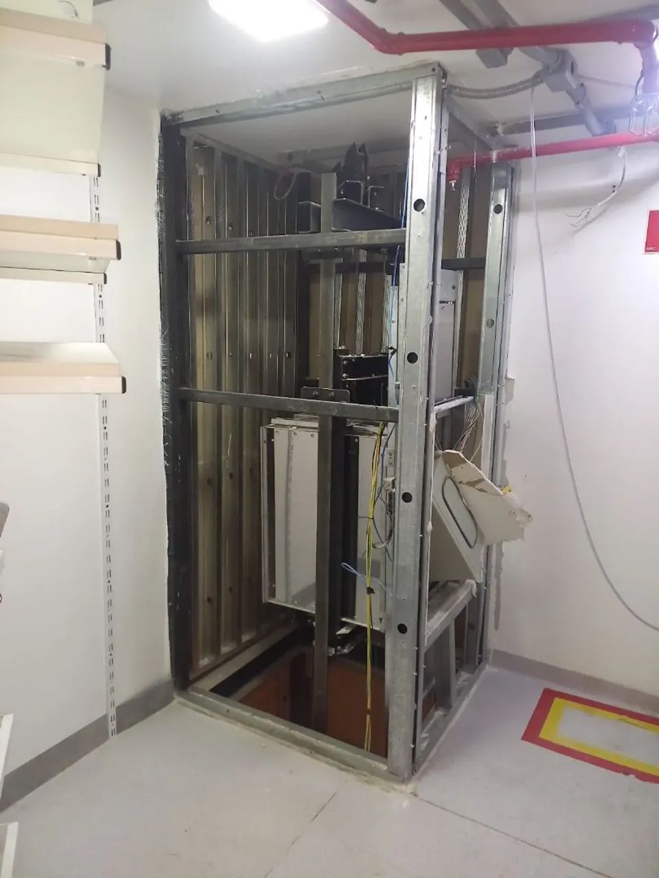 Elevador Monta Carga - Foto 4