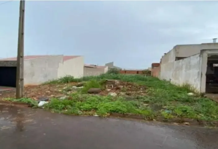 Terreno à venda no Jd Padovani 250m²