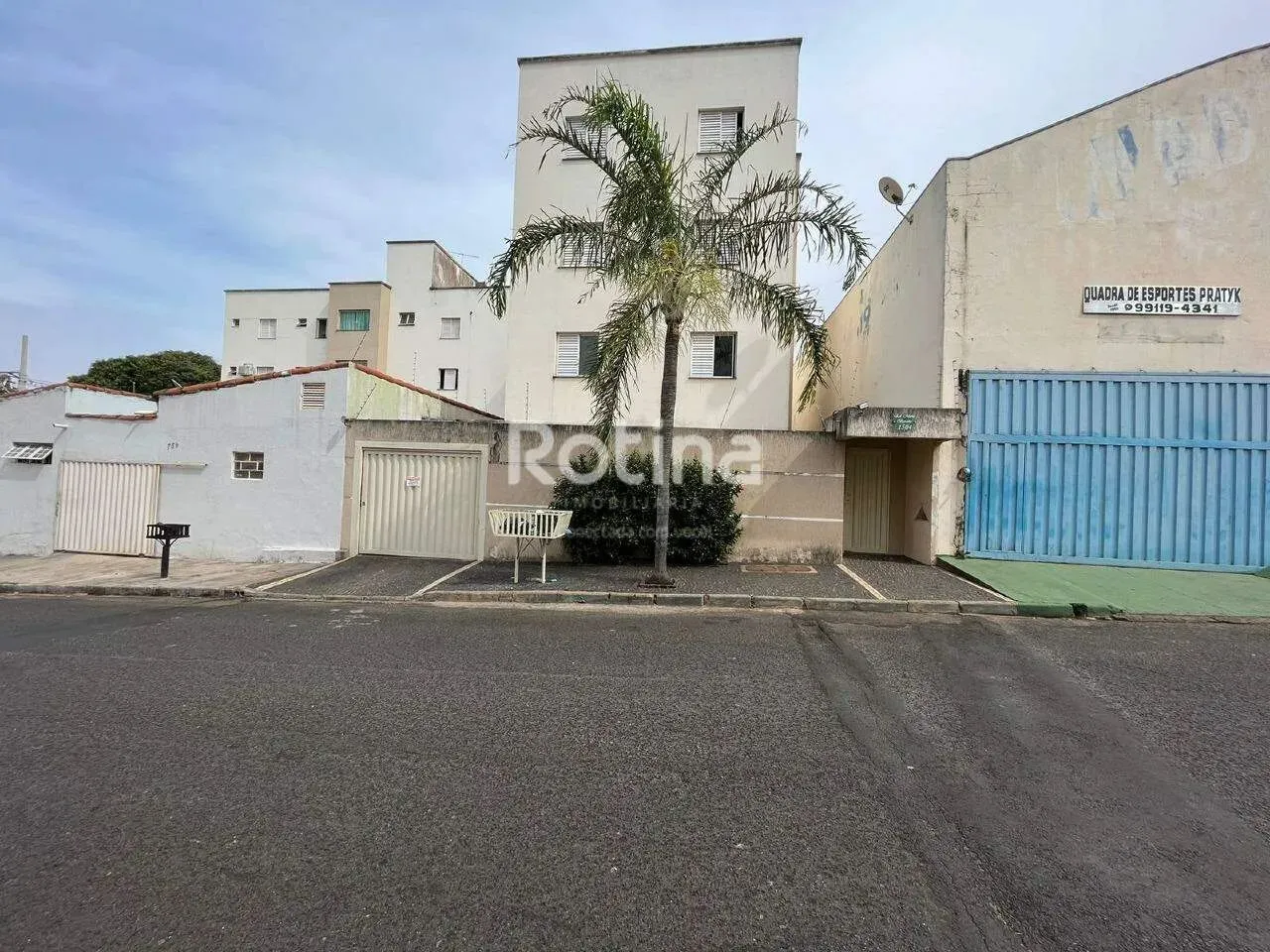 Apartamento para alugar, 2 quartos, Santa Mônica - Uberlândia/MG - Rotina Imobiliária