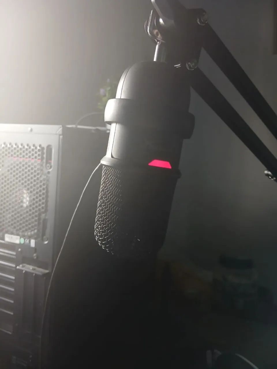 Microfone hyperx solocast