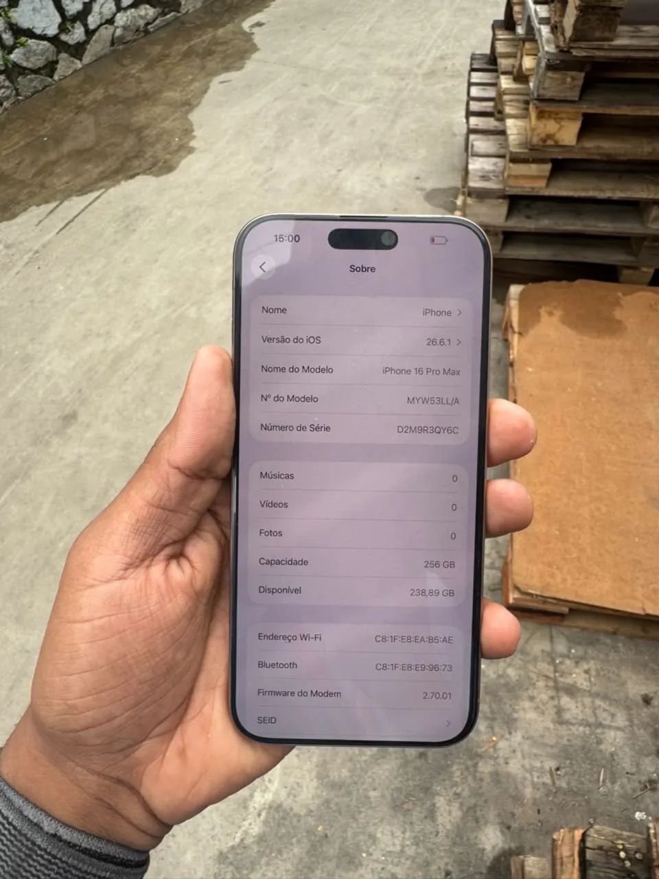 IPHONE 16 PRO MAX! ACEITO TROCA POR INFERIOR