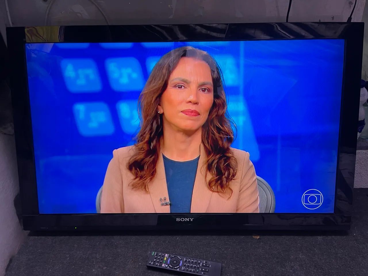 TV digital Sonic 40 polegadas bravia essa TV já é digital não precisa de conversor  - Foto 3