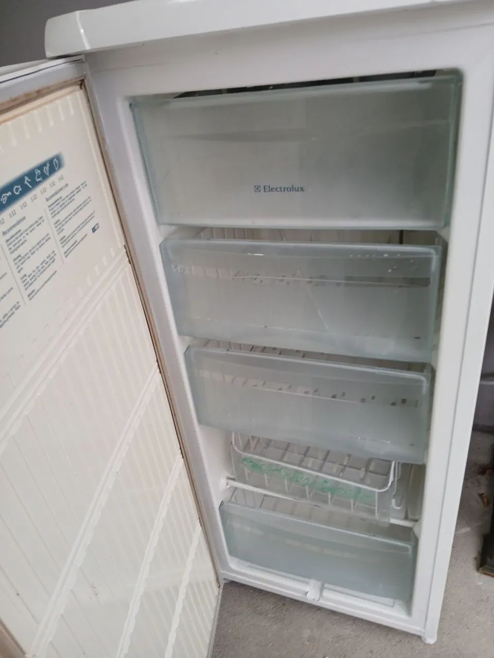 Freezer electrolux 180 litros funcionando/ entrego - Foto 3