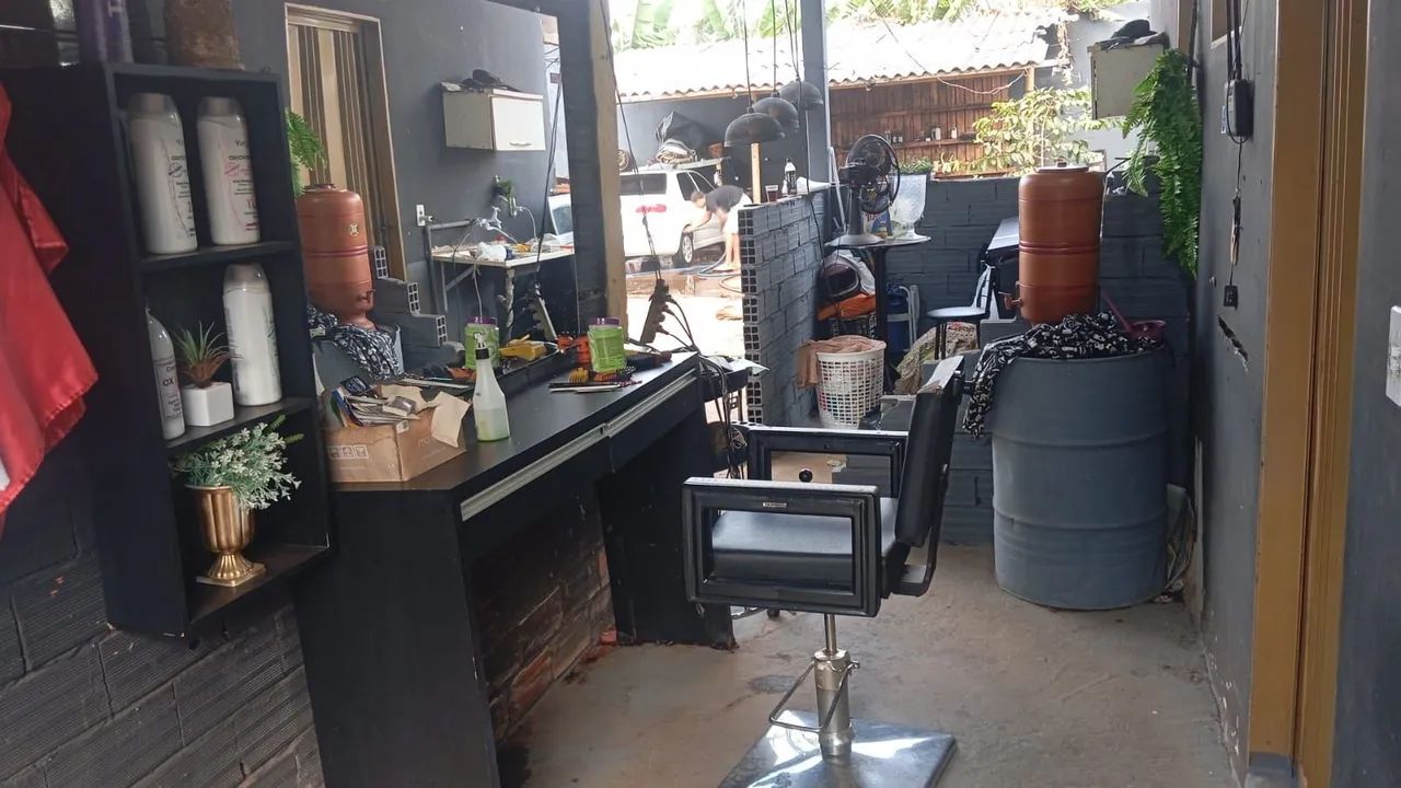 Vendo ponto de lava-jato e barbearia 60.000 - Foto 3