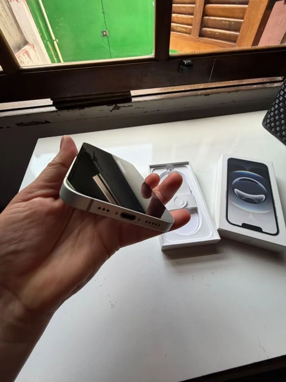 iPhone 16 E original com nota fiscal, na caixa  - Foto 3