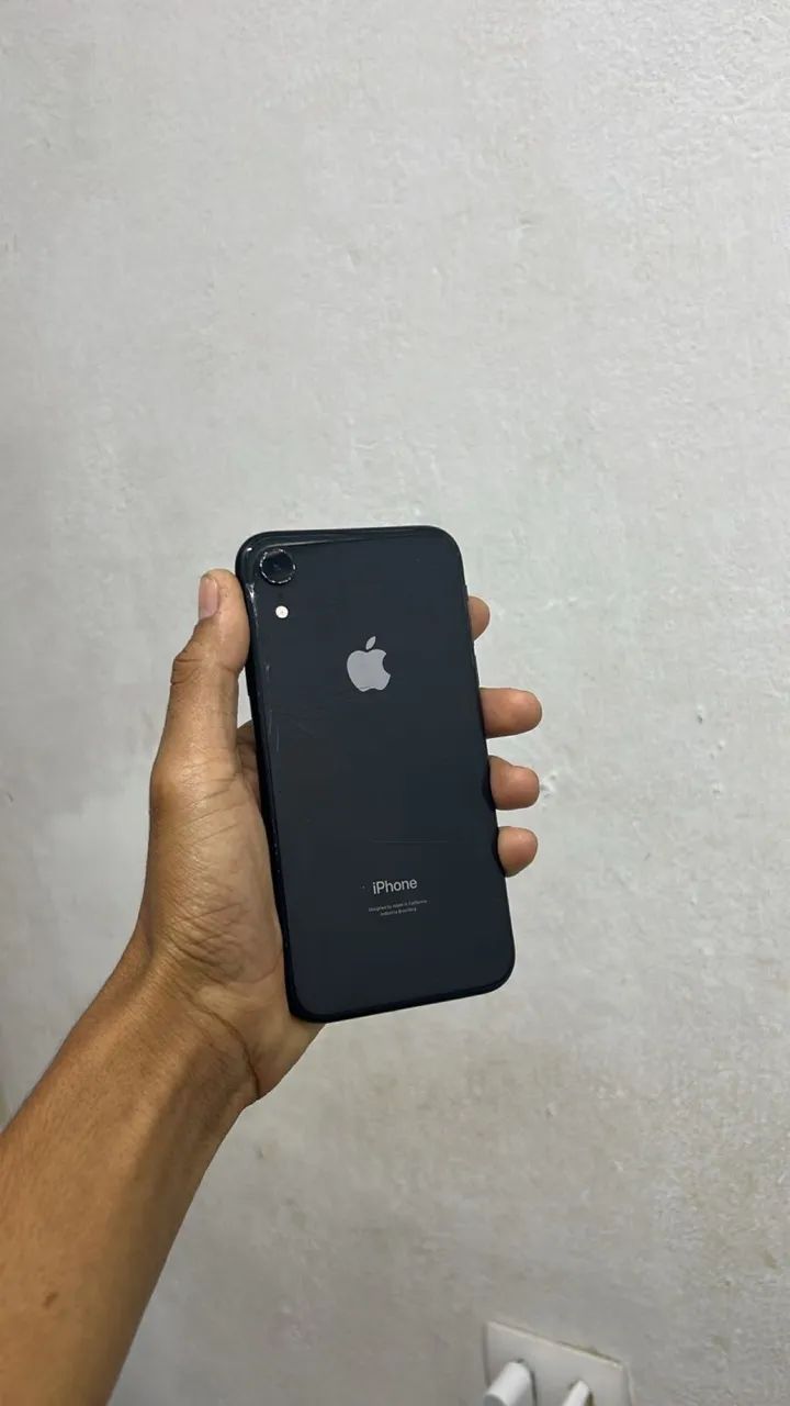 iPhone XR preto 64gb,bateria75% - Foto 3