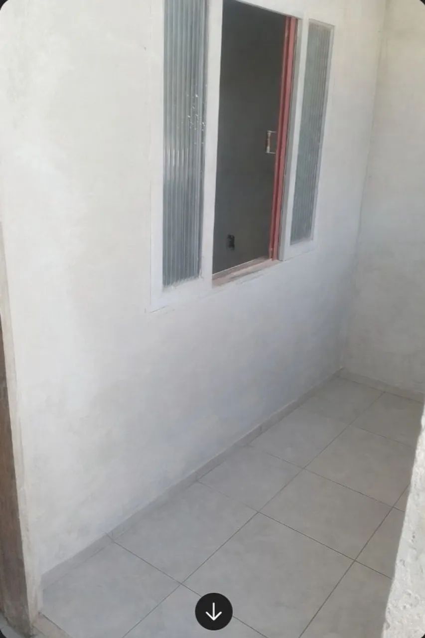 Alugo quarto simples