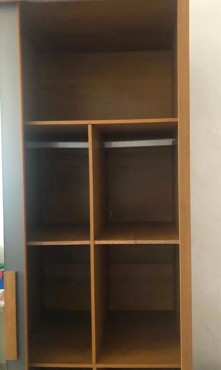 Guarda roupa com espelho  - Foto 3