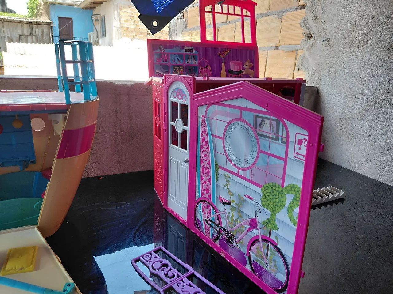 Kit Barco e Casa da Barbie - Foto 2