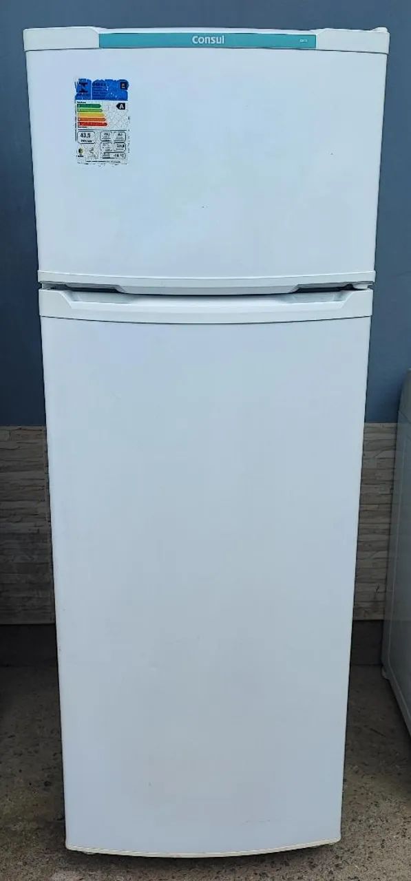 VENDO GELADEIRA CONSUL COM GARANTIA 