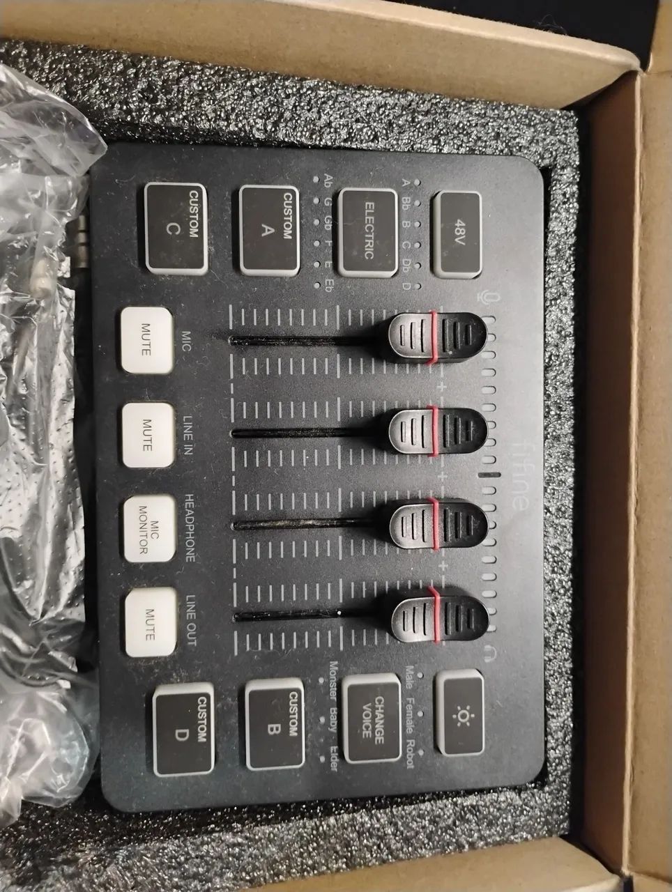 Mesa de Áudio Fifine SC3  - Foto 4