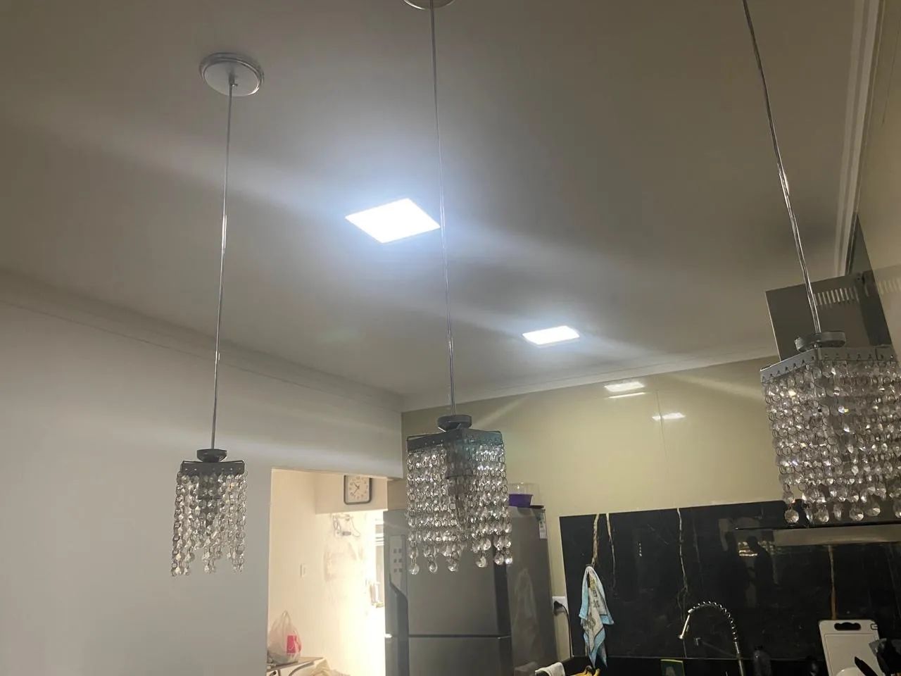 Kit com 3 Pendentes de Cristal - Cromado - Excelente Estado - Foto 2