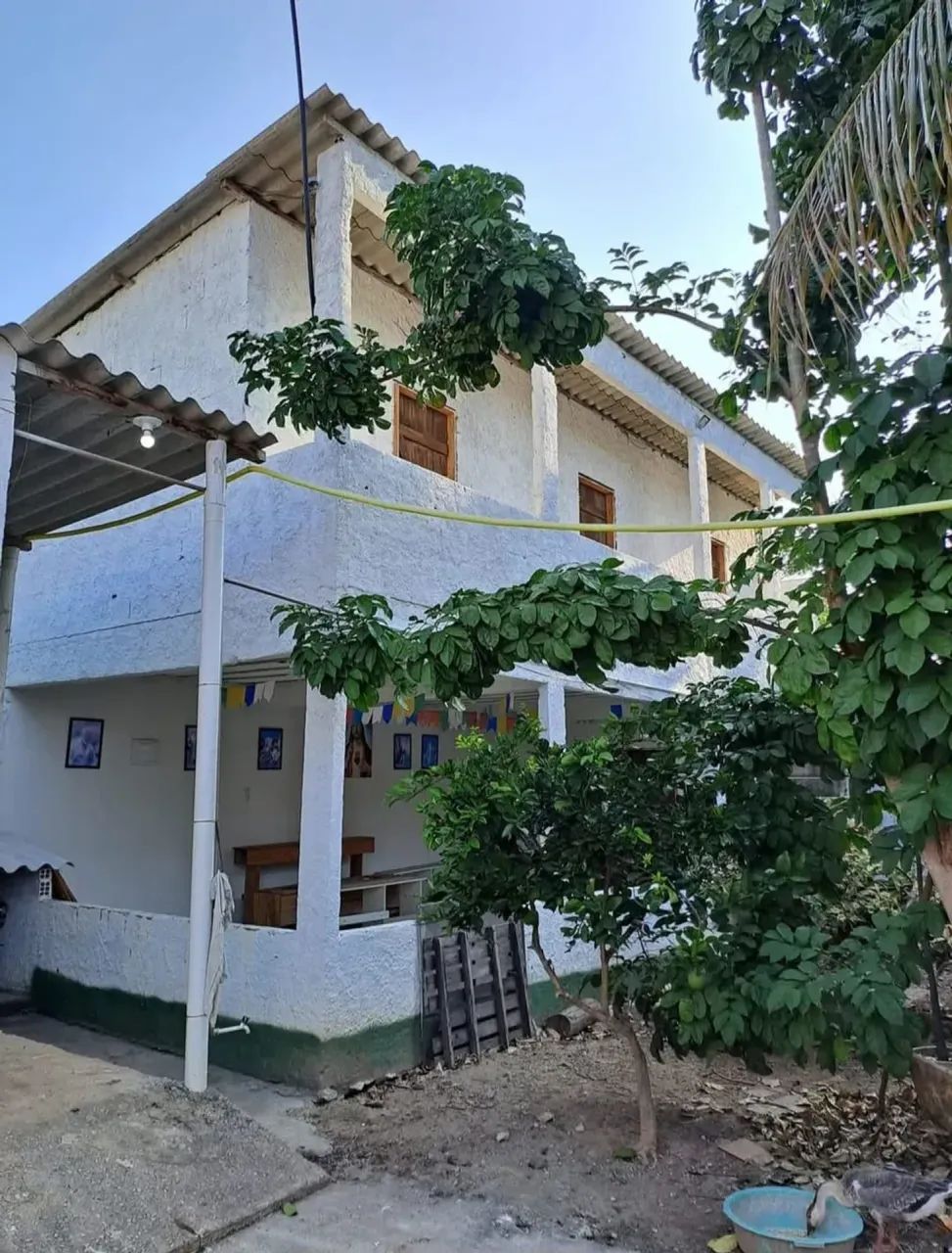 CASA COM 3 QUARTOS EM SEPETIBA