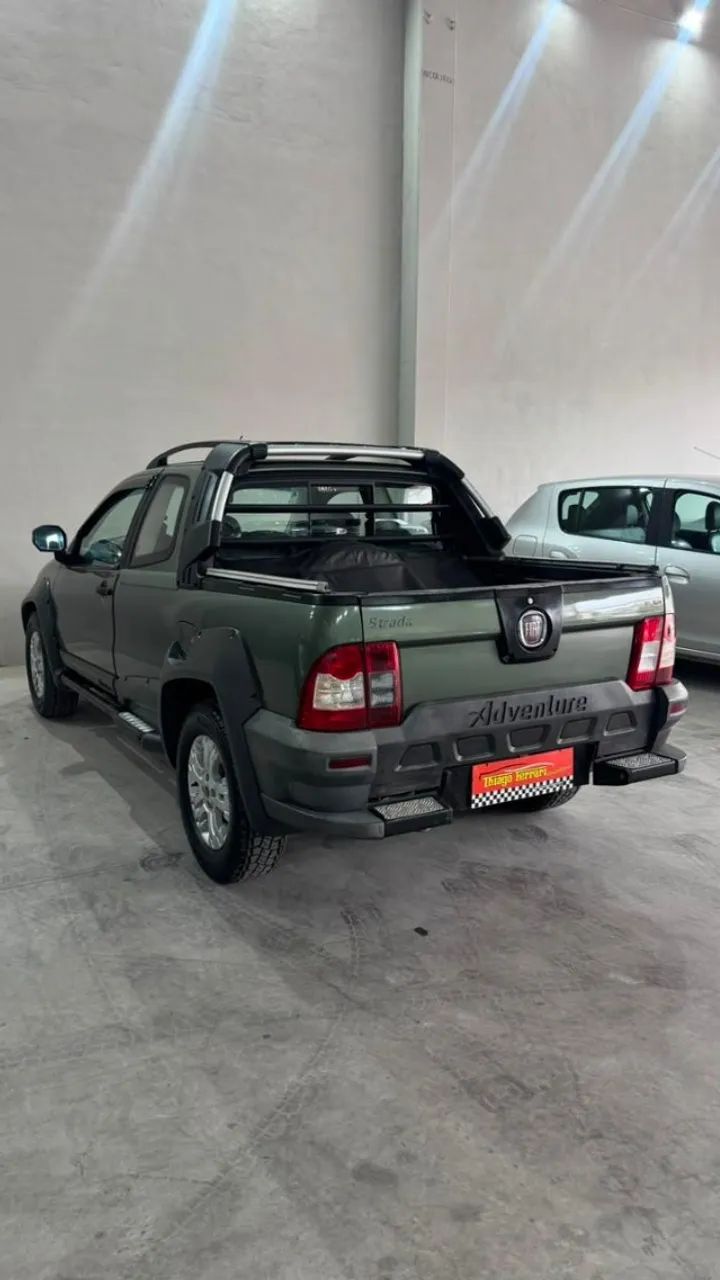 Fiat Strada Adventure1.8/ 1.8 Locker Flex CD 2012 - Foto 3