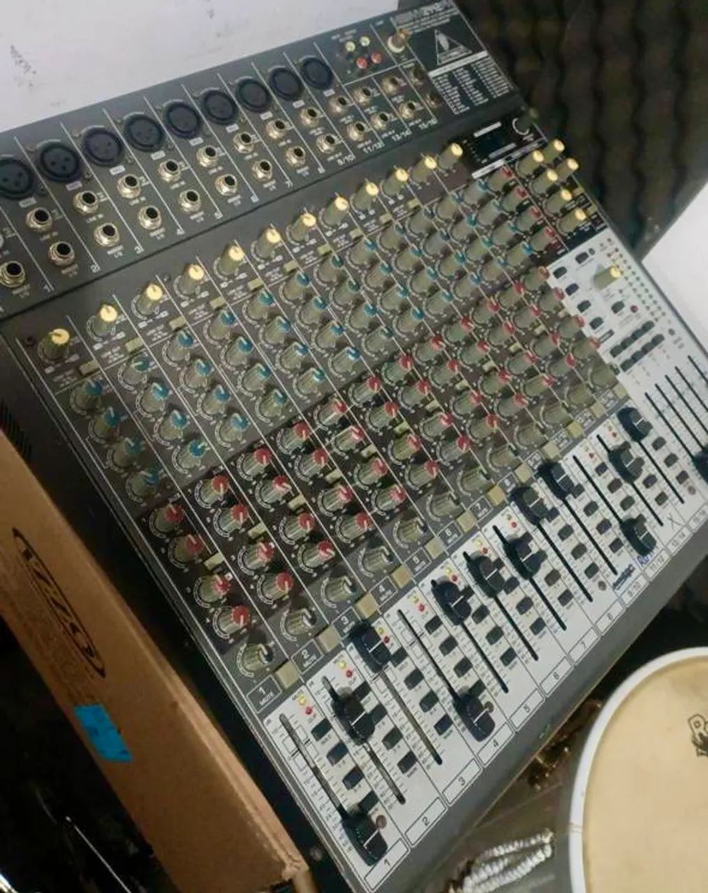 Mesa de som Behringer Xenix 2442 Fx  - Foto 3