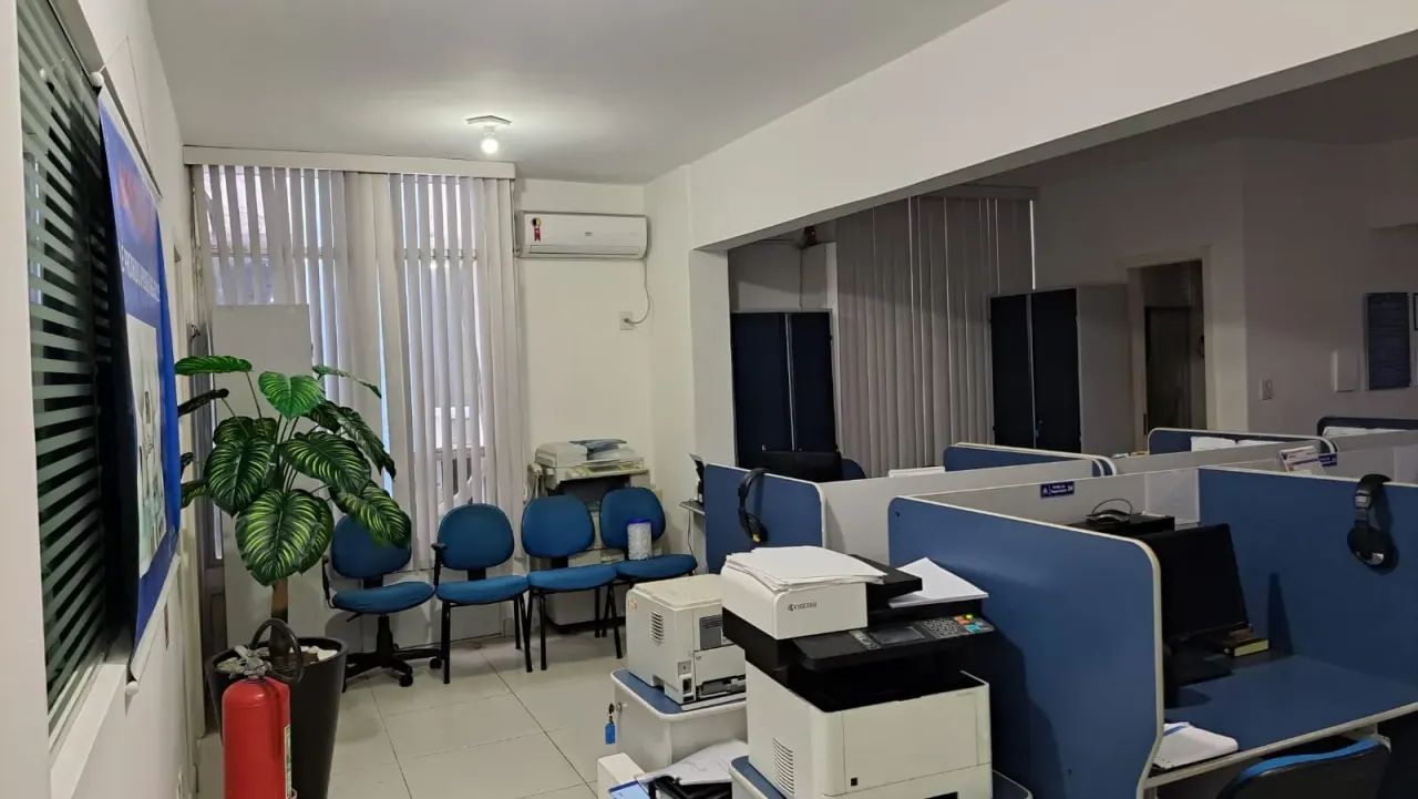 VENDA DE SALA COMERCIAL ANDAR INTEIRO COM ATÉ 200M2