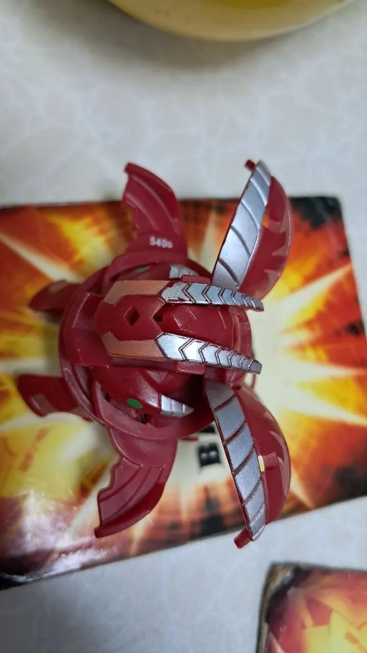 Bakugan Percival pyrus - Foto 2