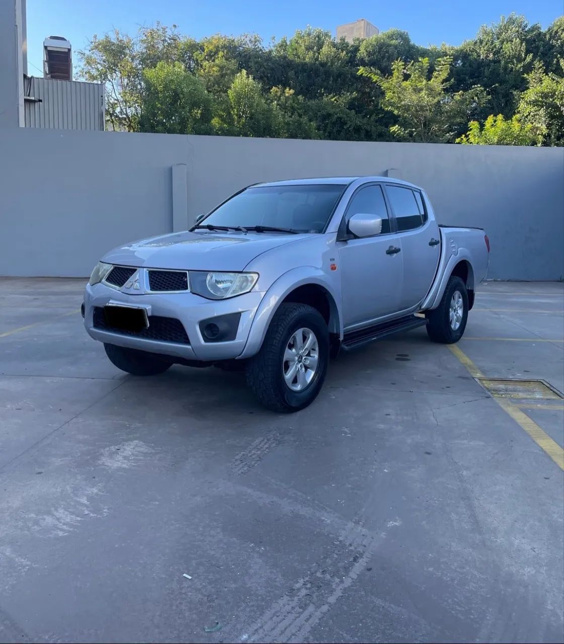 Mitsubishi L200 2013