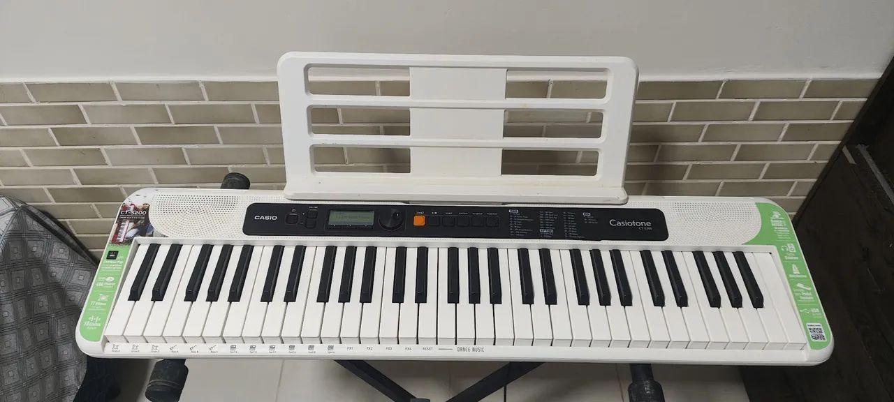Teclado Casio st-200 - Foto 2