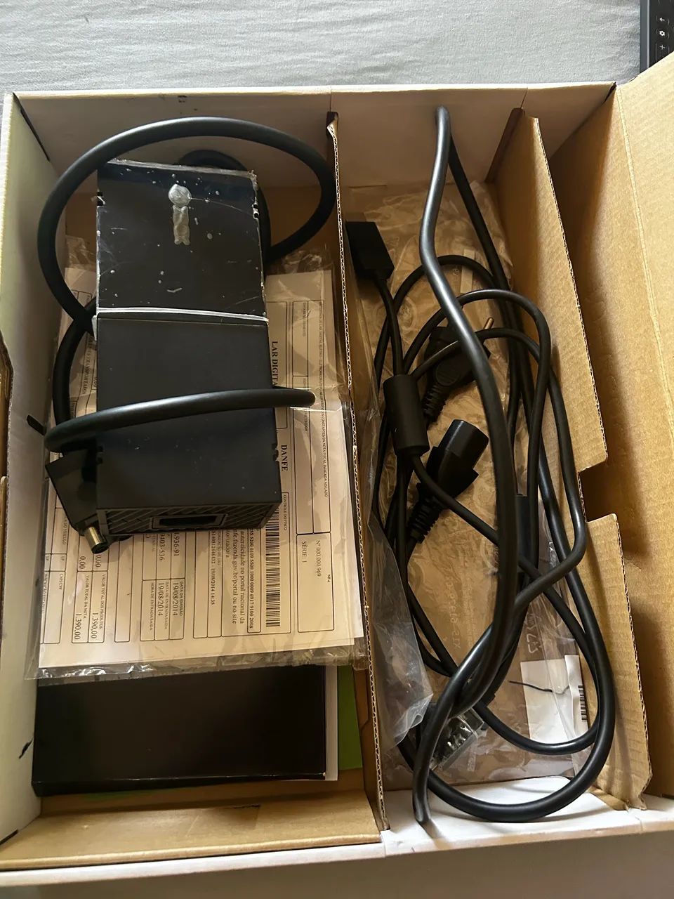 Xbox One (com caixa e nota) - Foto 3