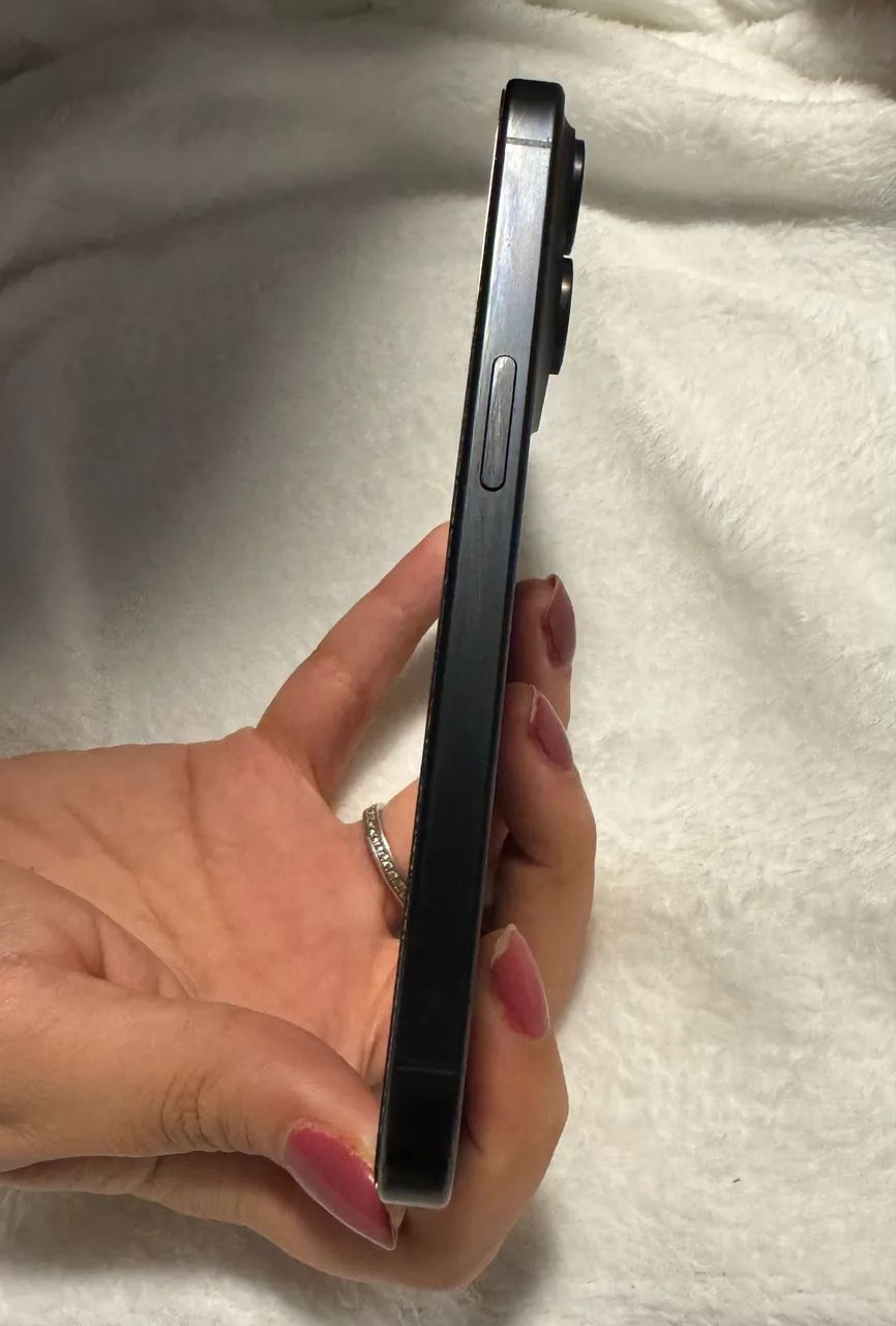 iPhone 15 pro - Foto 2