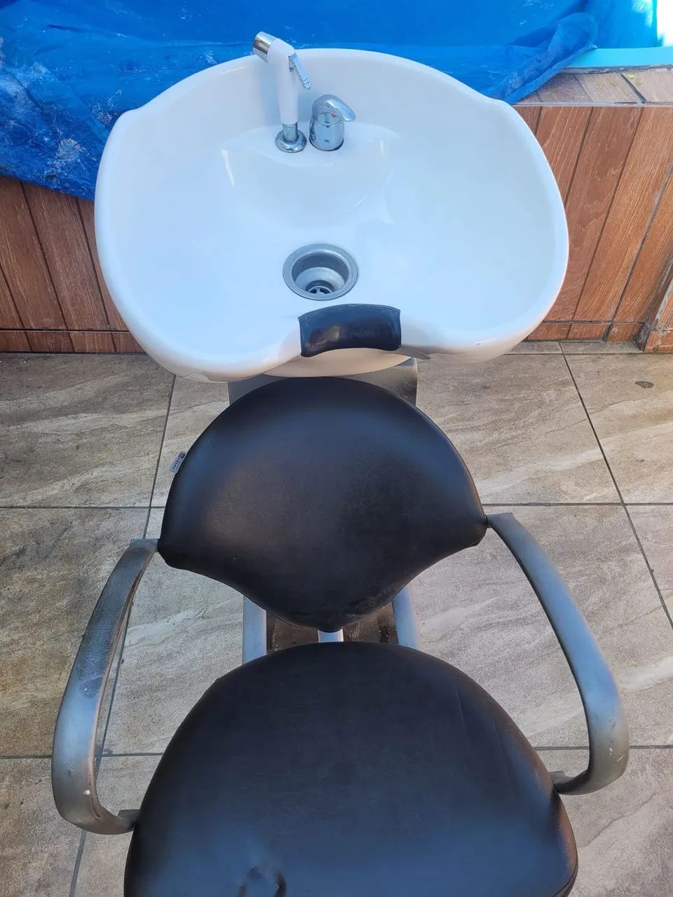 Vendo lavatório (louça )441993286449909761