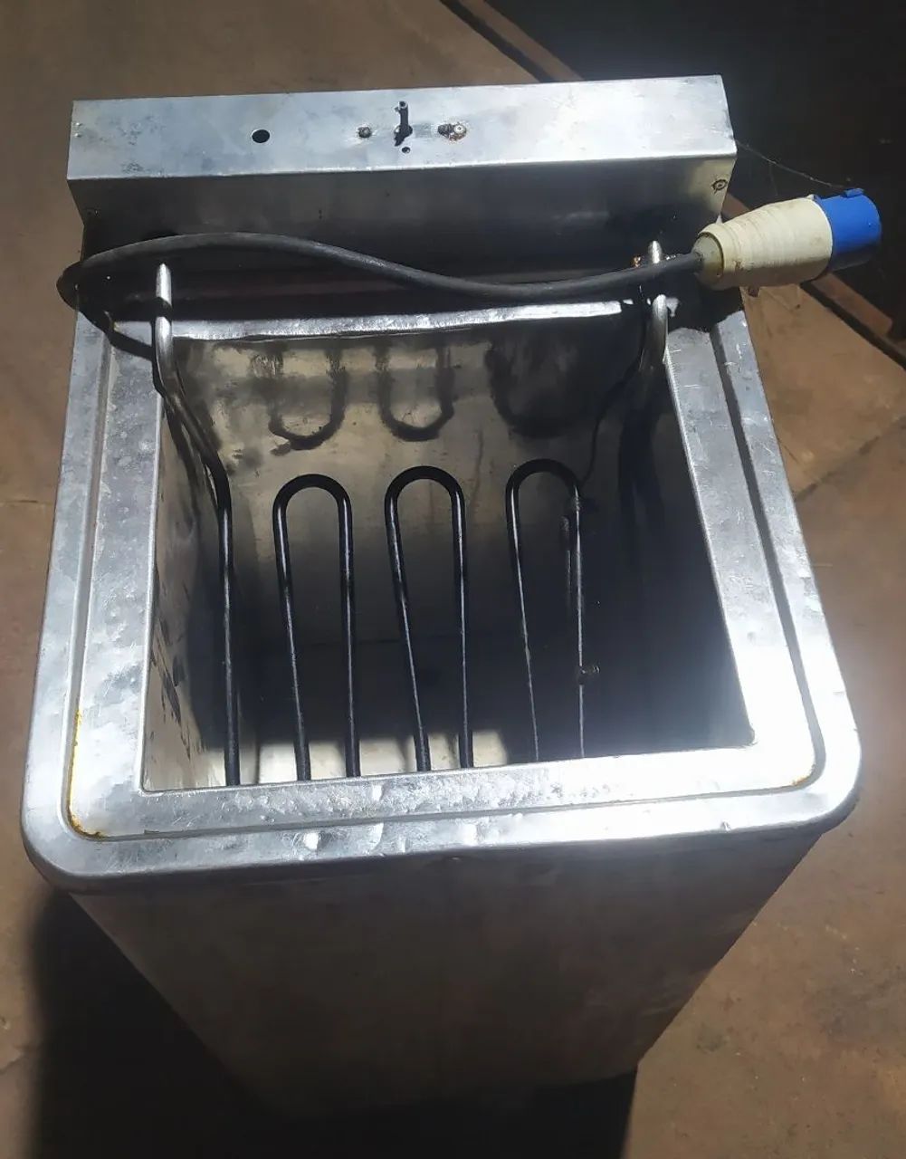 Vendo fritadeira elétrica industrial 