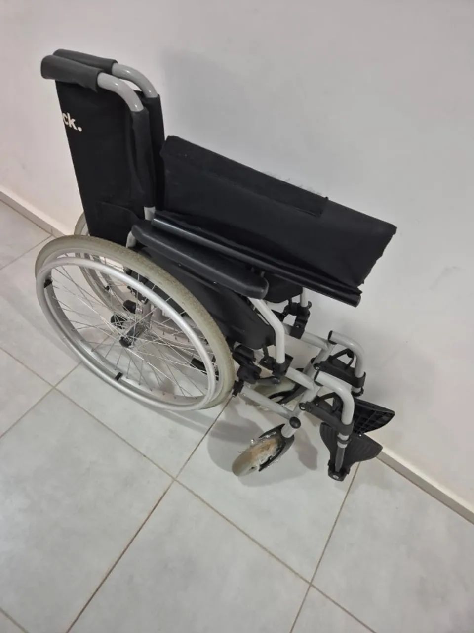 Cadeira de rodas  - Foto 2