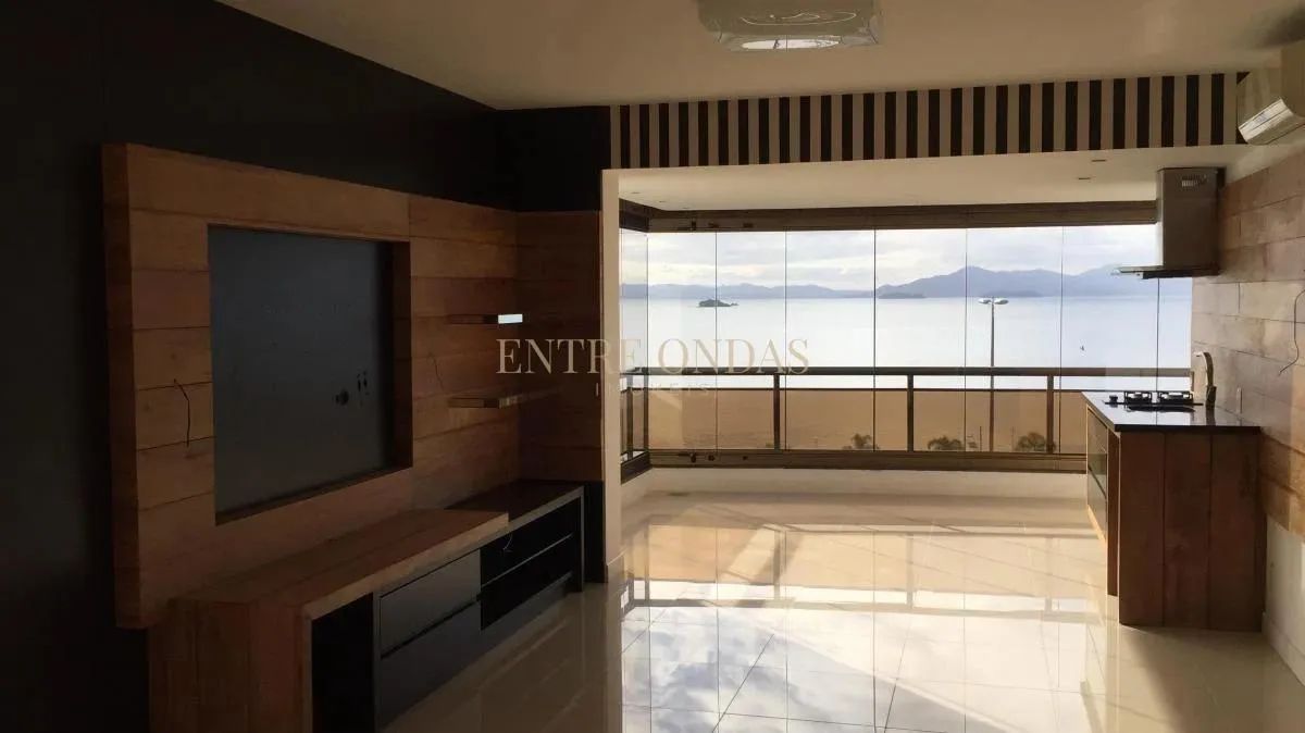 Apartamento com 3 suítes no bairro Agronomica Florianópolis - Foto 3