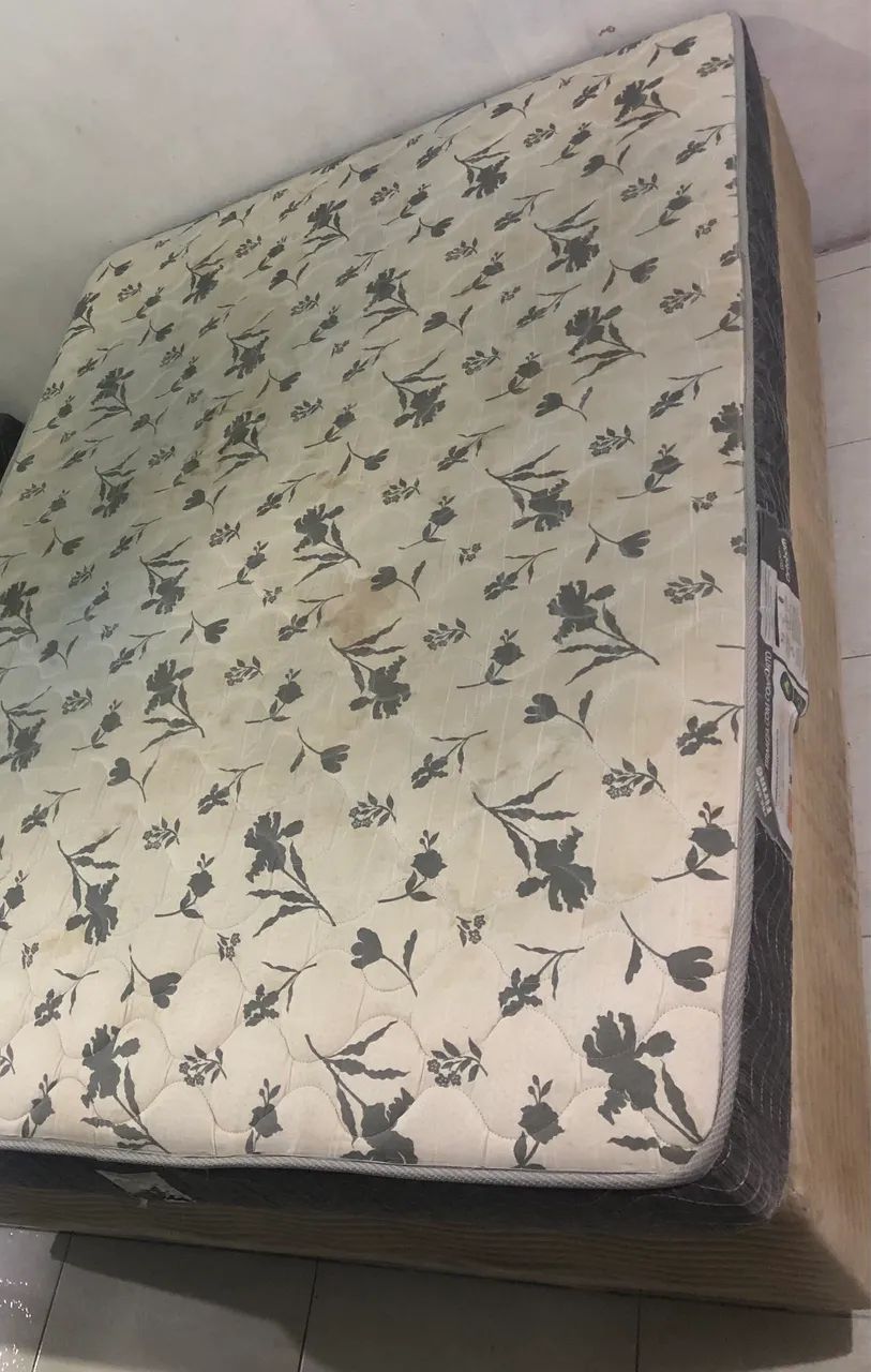 Cama casal com base e colchão - marca Ortobom 