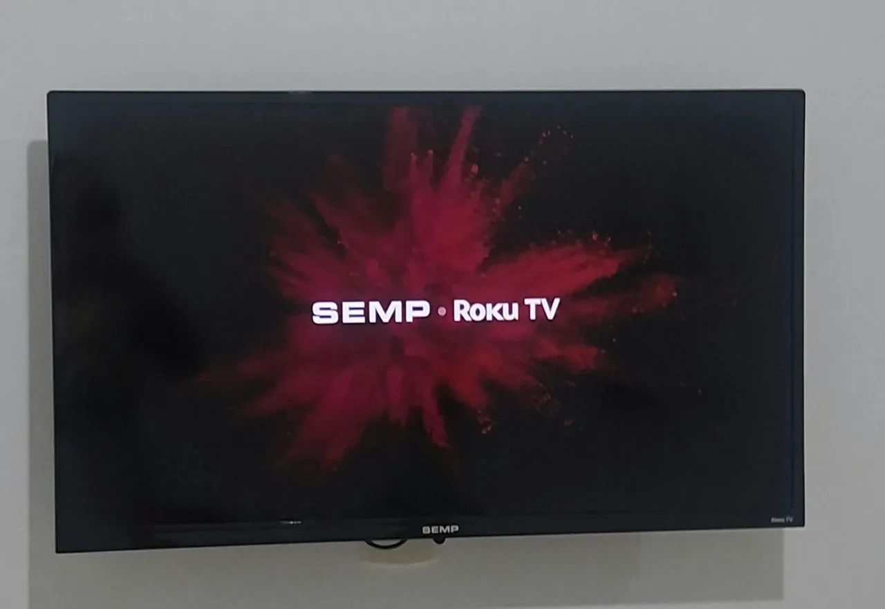 Smart TV SEMP ROKU 32" Semi Nova - Foto 3