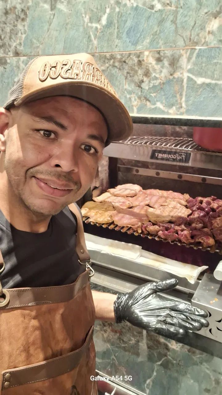 Churrasqueiro assador e buffet  - Foto 3