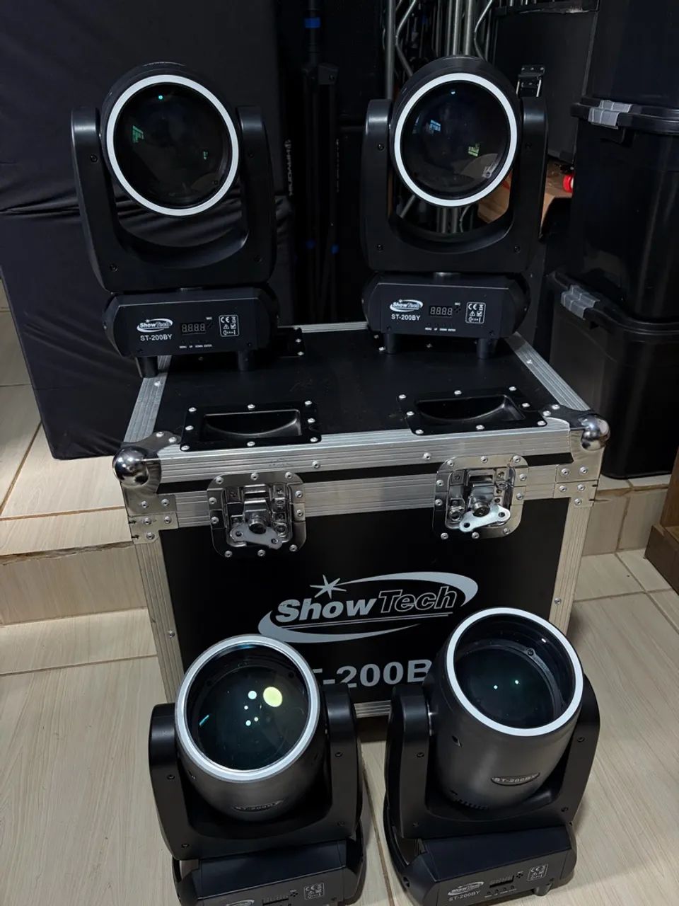 4 Moving 200w