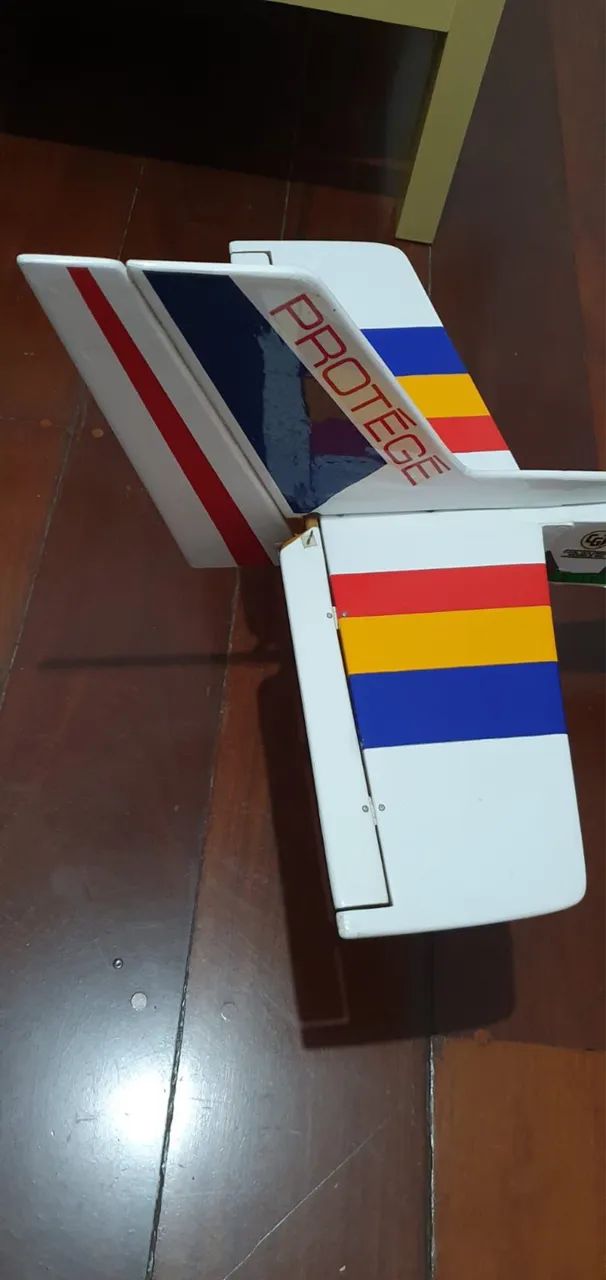 Aeromodelo pouco uso motor glow 61 asa 2 metros  - Foto 3