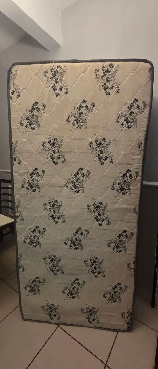 Cama box + colchão solteiro