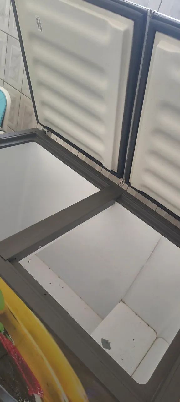 Freezer horizontal 2 portas  Consul 404 litros  - Foto 5