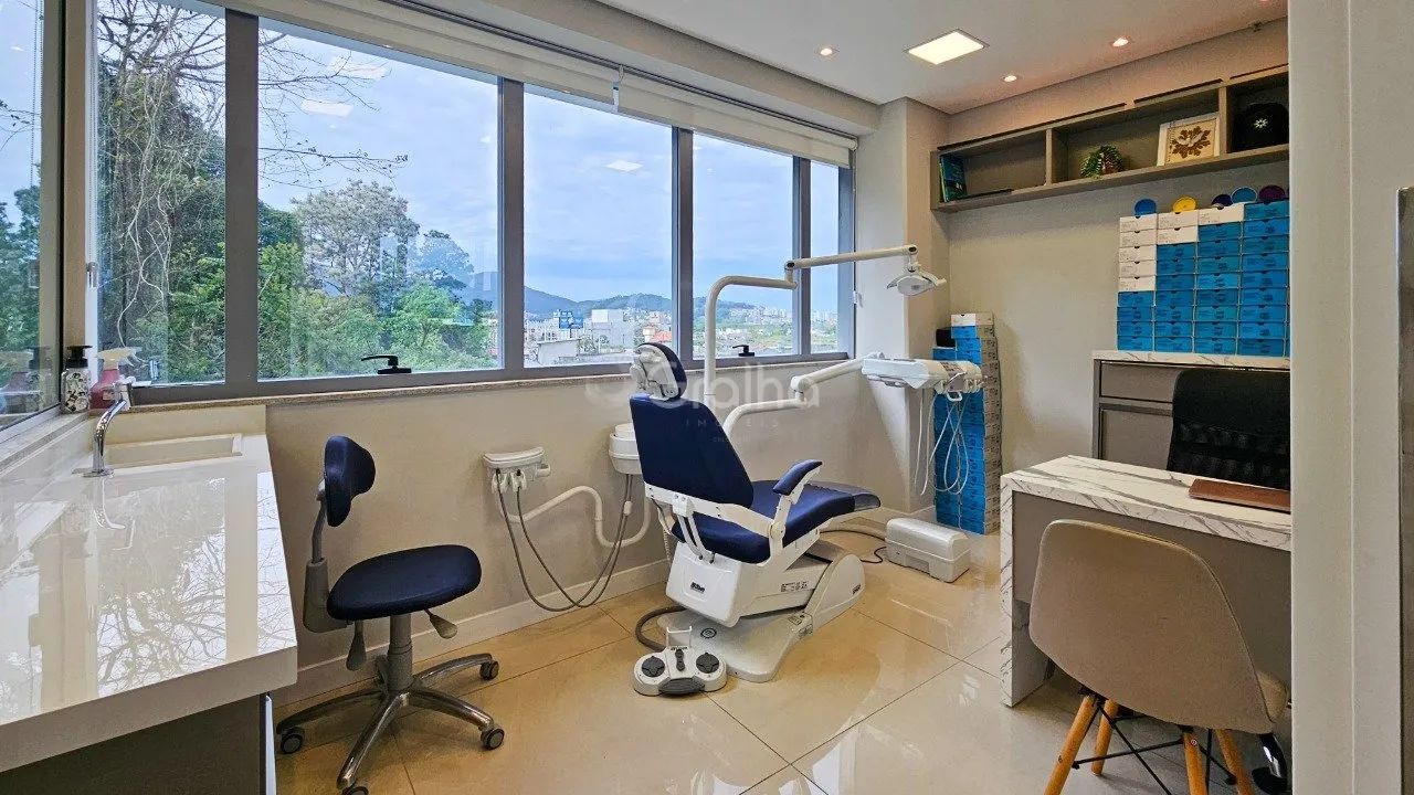 Sala Comercial de 65m² no Saco Grande - Foto 5