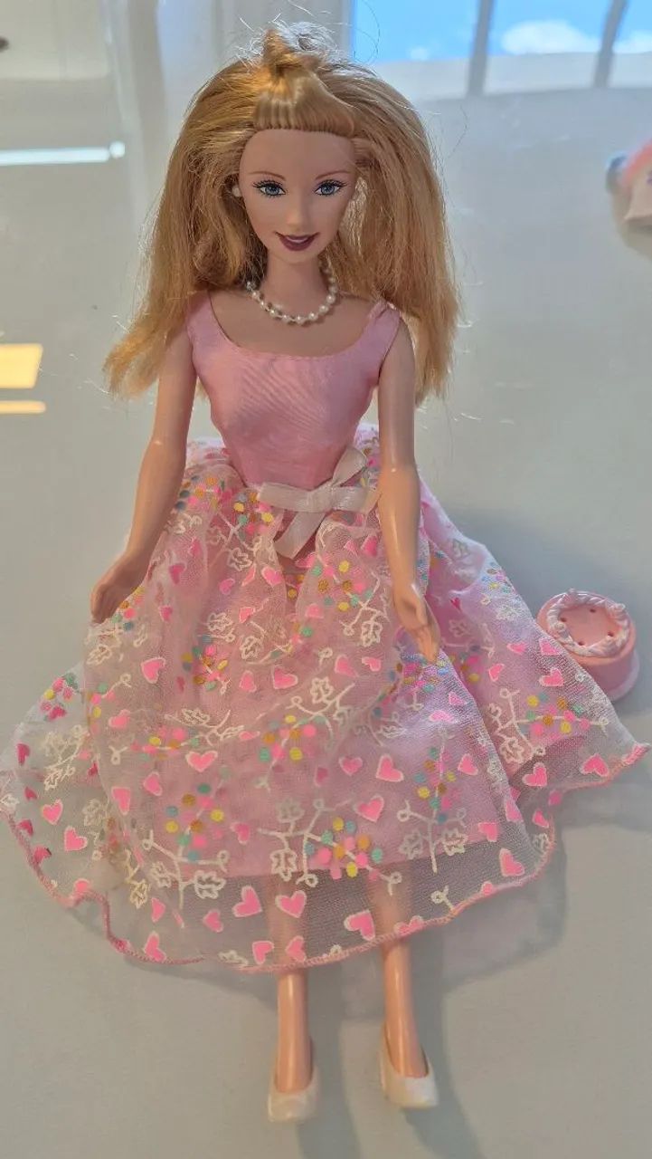 boneca barbie birthday anniversary 2001
