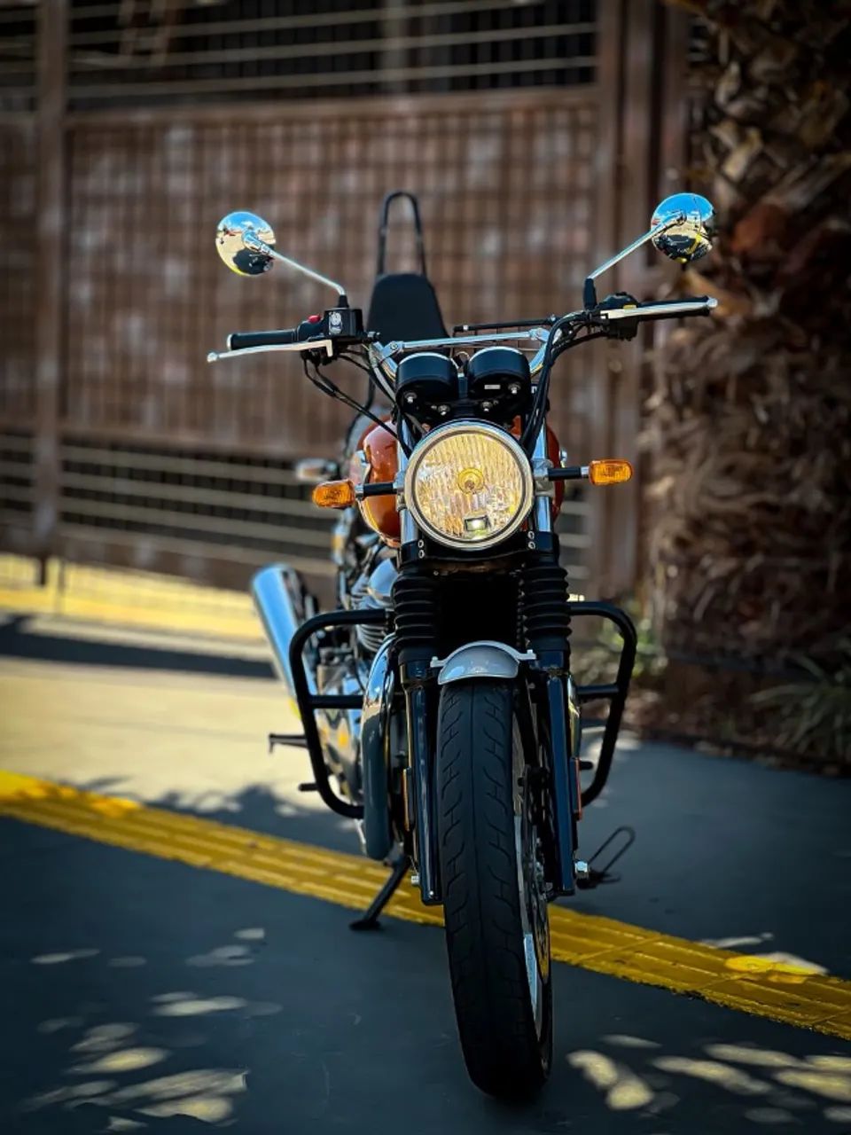 ROYAL ENFIELD INTERCEPTOR 650 - Foto 5