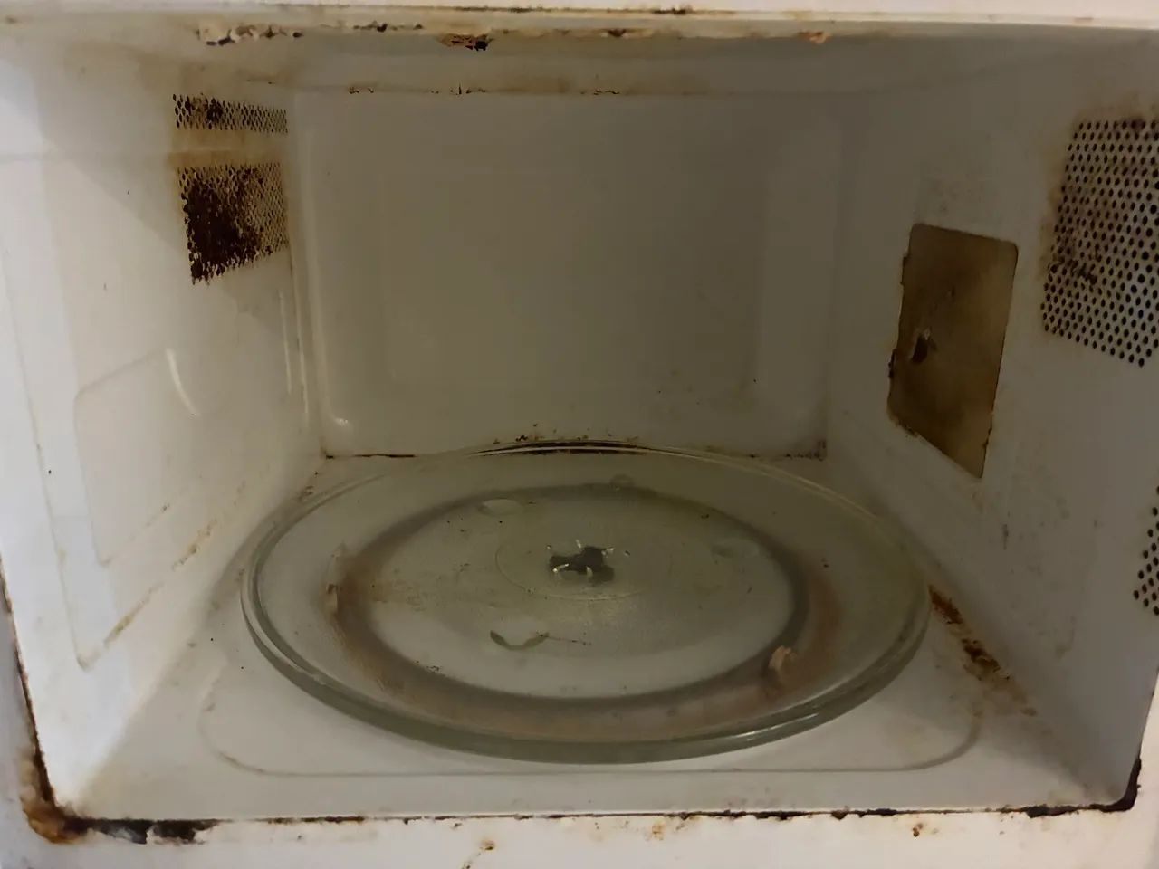 Microondas Midea 31L com defeito  - Foto 2