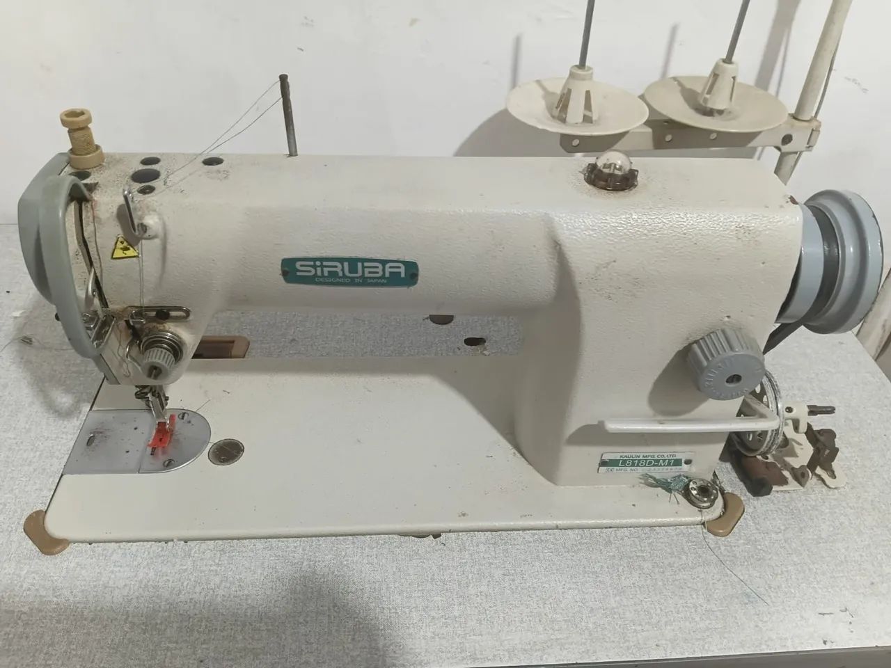 Máquina de costura  - Foto 4