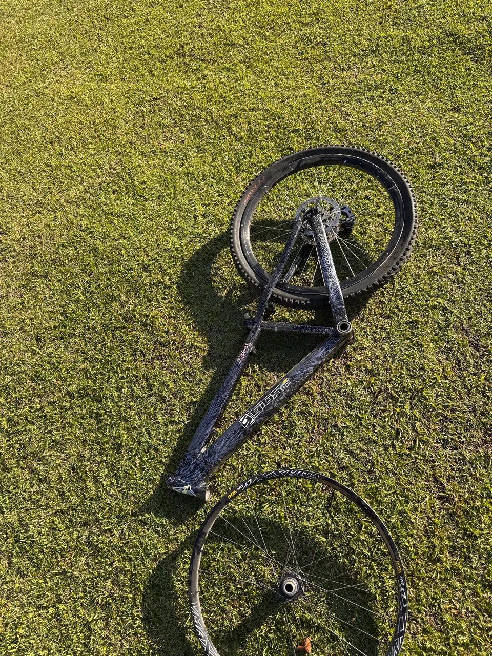 Quadro Gios Frx-Hi + cambio shimano saint + rodas vmaxx - Foto 5