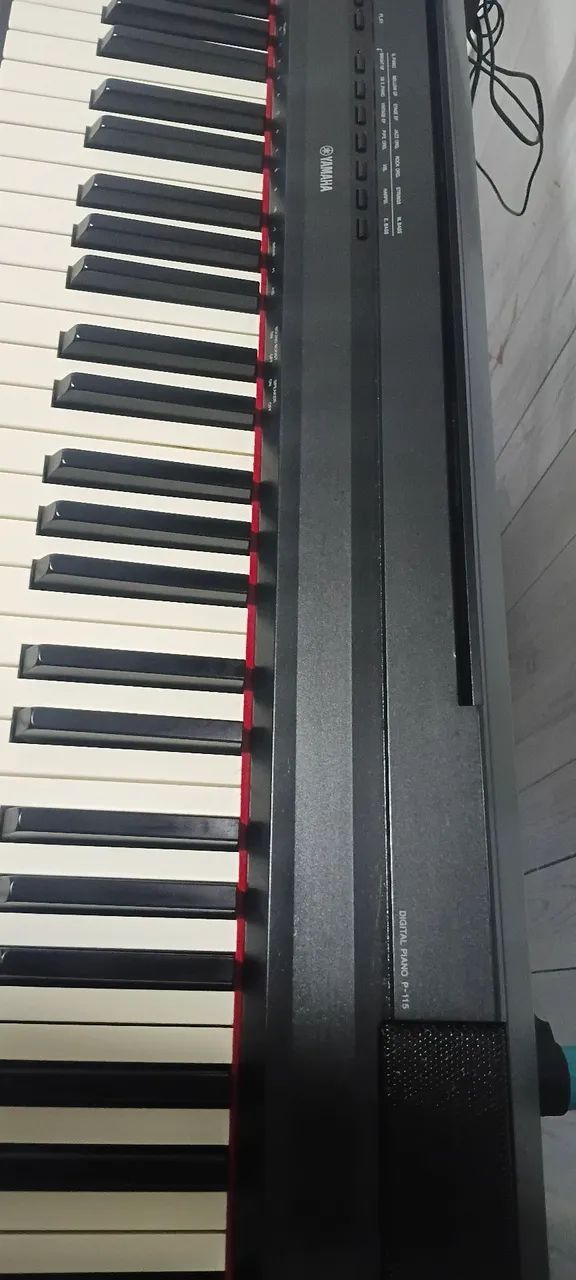 Piano digital P115 yamaha 