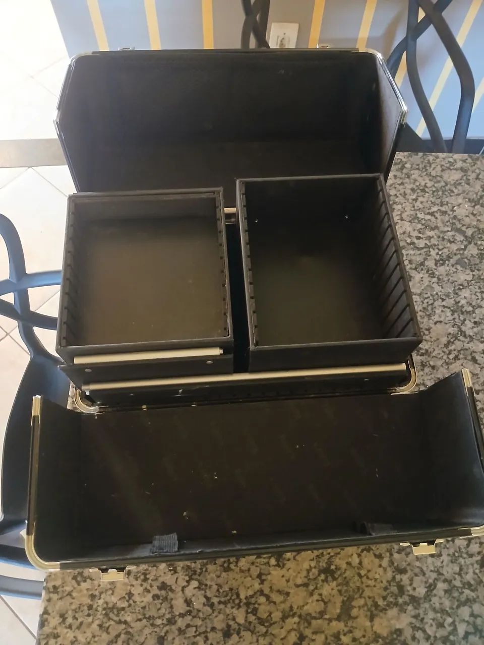Maleta de Maquiagem (OPORTUNIDADE) - Foto 3