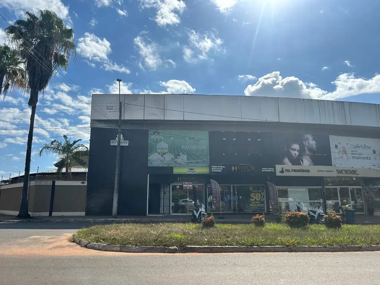 ALUGA-SE SALA COMERCIAL  AVENIDA JOSÉ DE BRITO - Foto 2