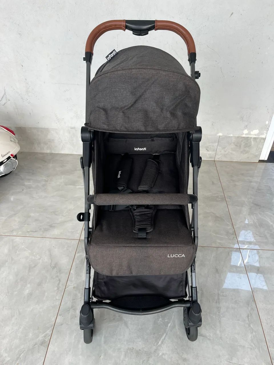 Vendo Carrinho de passeio Lucca Infanti