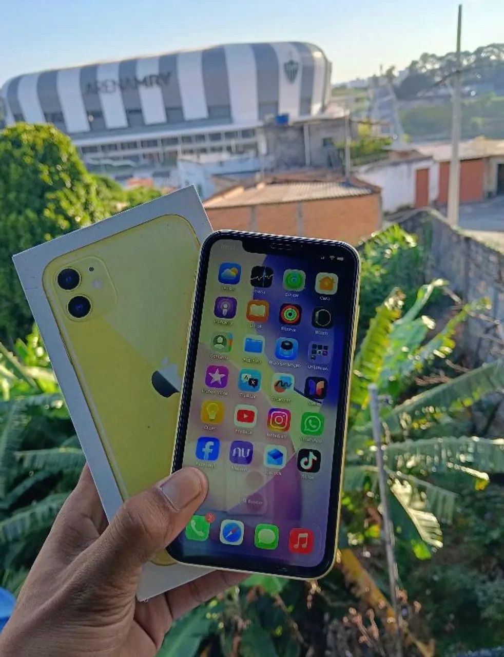 iPhone 11 amarelo 128g funciona tudo. - Celulares e Smartphones