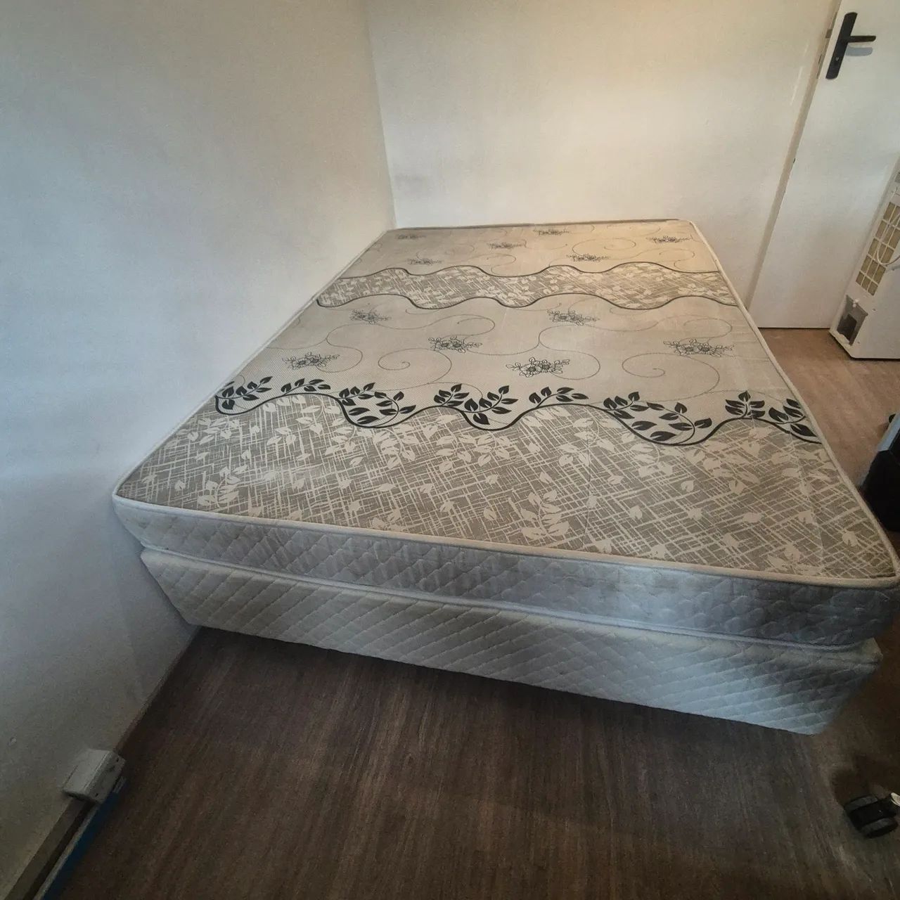 Cama de casal - colchão e base box - Foto 2