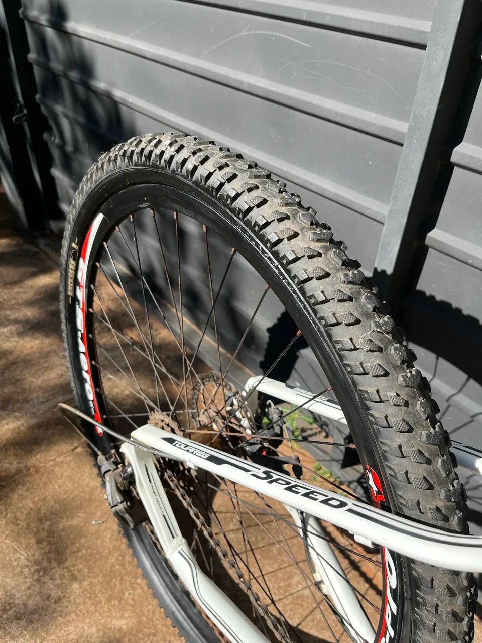 Vende-se bicicleta aro 29 - Foto 5